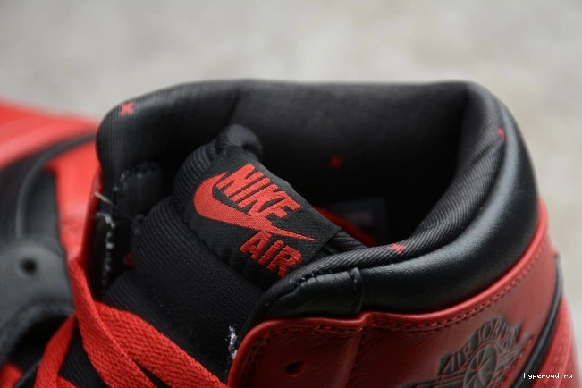 Retro Jordan Air 1 Banned 432001-001 1209